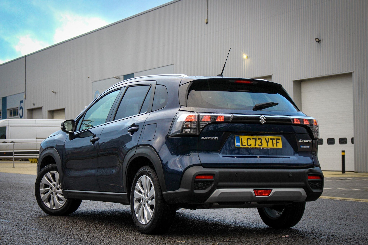 Used Suzuki SX4 S-Cross 2023 for sale - 76850326: Photo 3