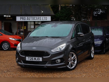 Used Ford S-Max 2017 for sale - 76174959: Photo 2