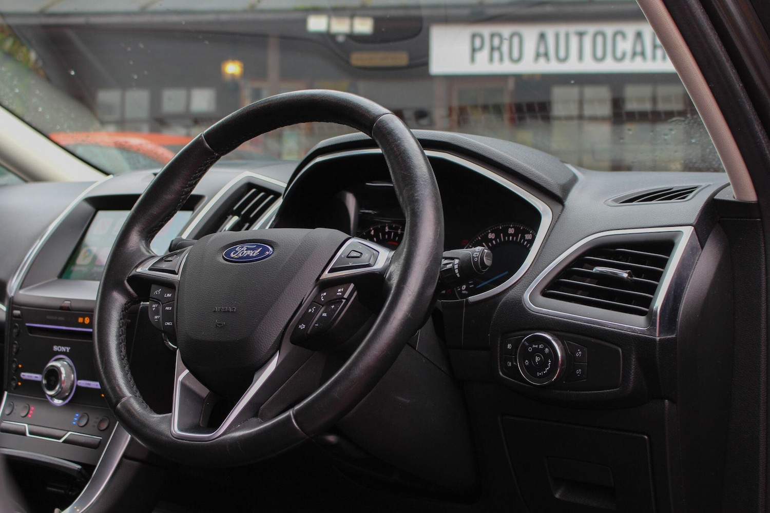 Used Ford S-Max 2017 for sale - 76174959: Photo 59