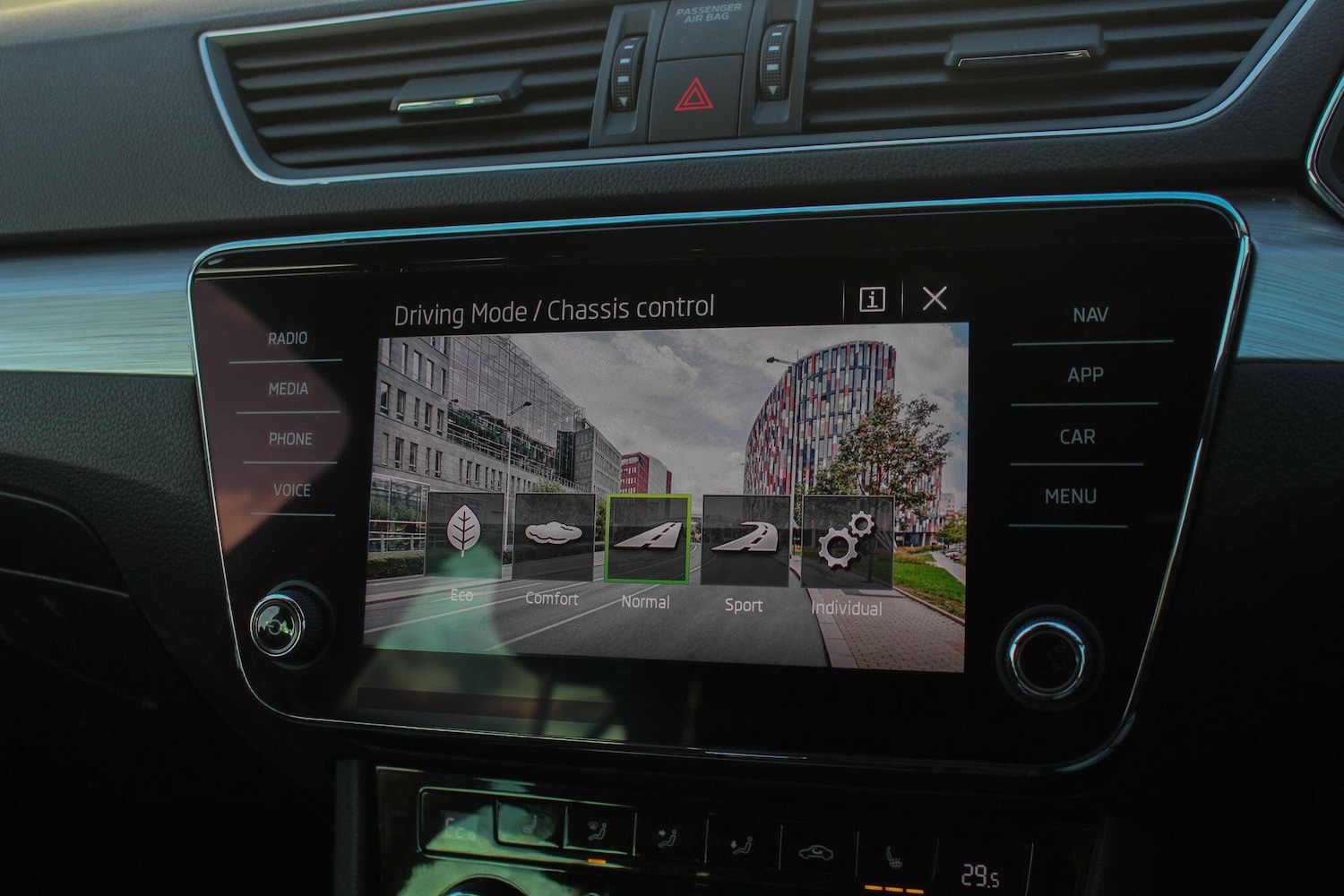 Used Skoda Superb 2021 for sale - 77091698: Photo 63