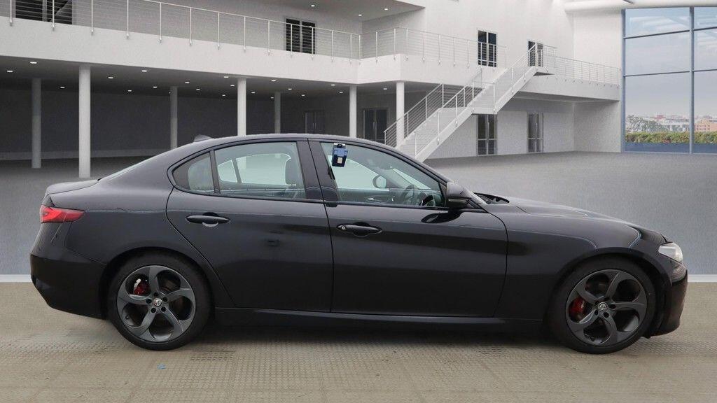 Used Alfa Romeo Giulia 2018 for sale - 76314323: Photo 8