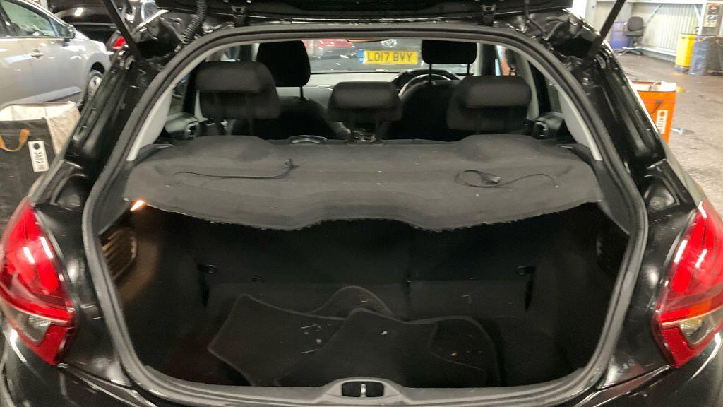 Used Peugeot 208 2016 for sale - 76592382: Photo 11