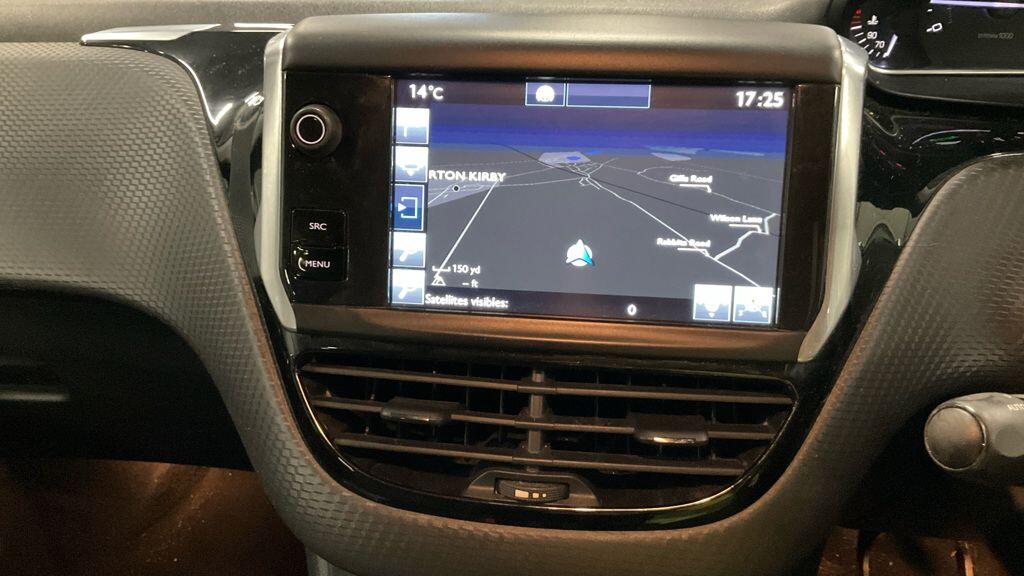 Used Peugeot 208 2016 for sale - 76592382: Photo 2