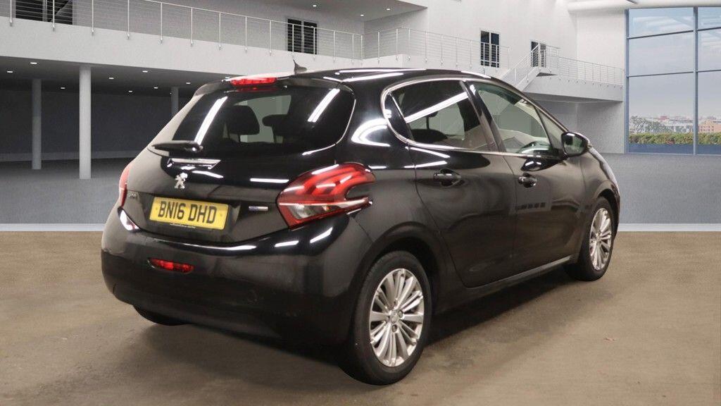 Used Peugeot 208 2016 for sale - 76592382: Photo 6
