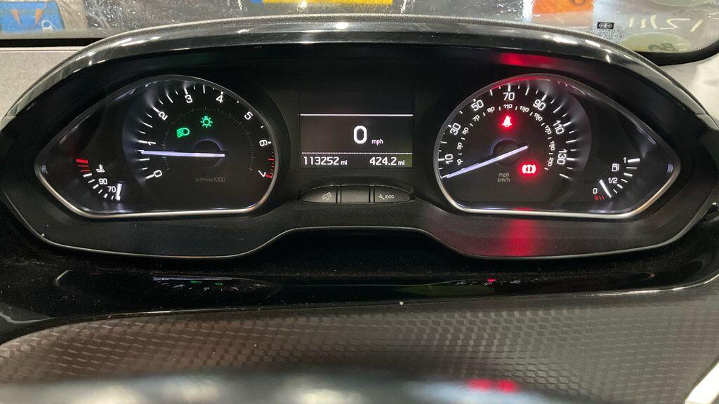 Used Peugeot 208 2016 for sale - 76592382: Photo 9