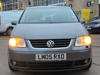 Used Volkswagen Touran 2005 for sale - 77523822: Photo