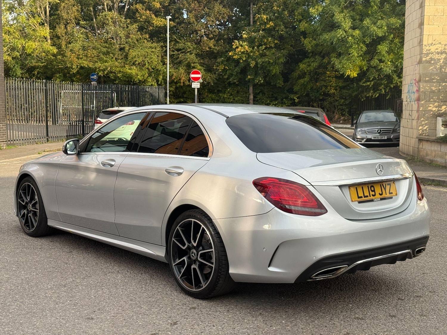 Used Mercedes-Benz C Class 2019 for sale - 76153086: Photo 4