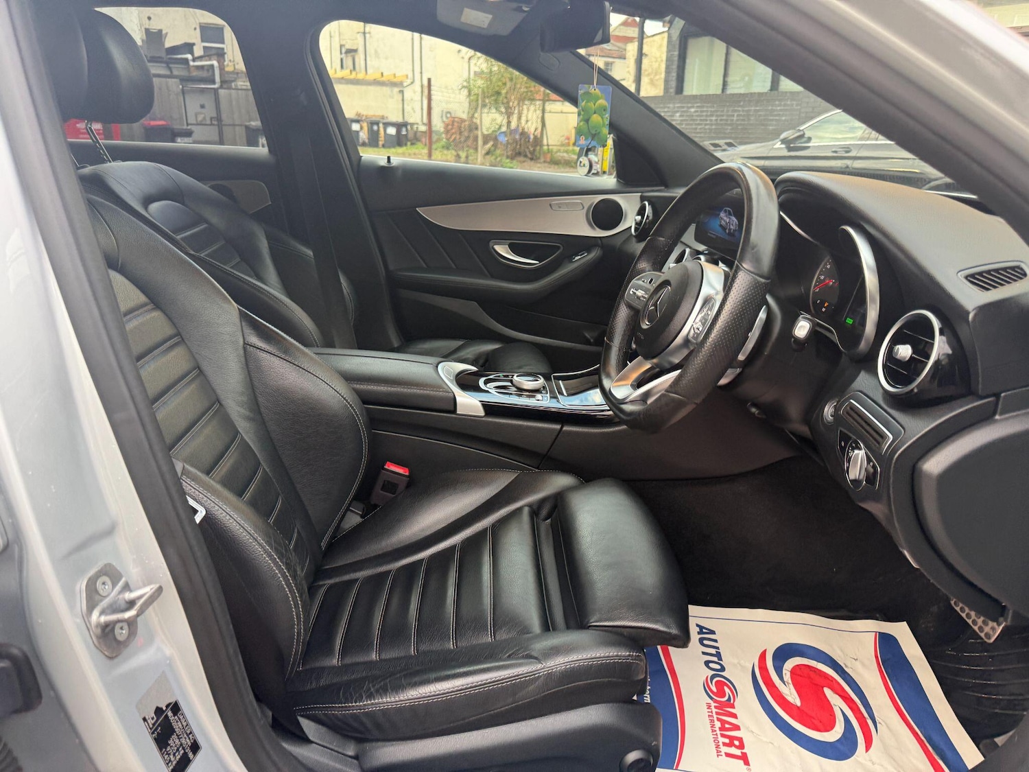 Used Mercedes-Benz C Class 2019 for sale - 76153086: Photo 48