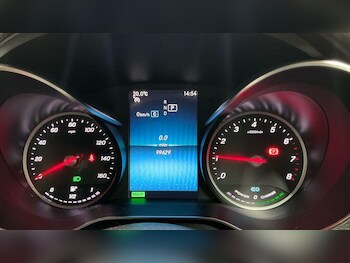 Used Mercedes-Benz C-Class 2019 for sale - 76153086: Photo