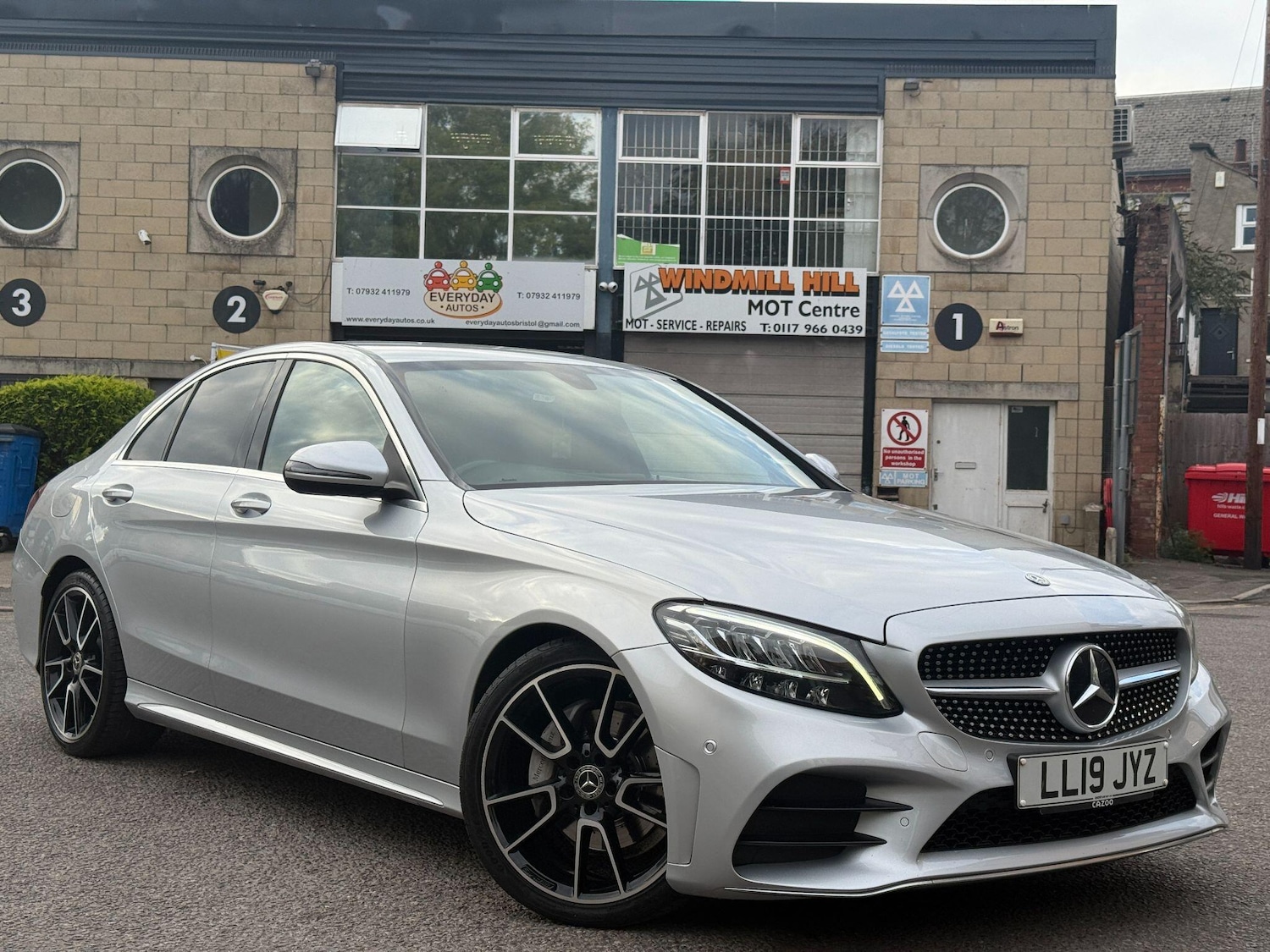 Used Mercedes-Benz C Class 2019 for sale - 76153086: Photo 5