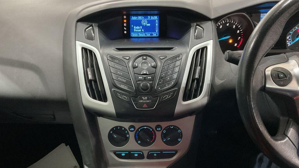 Used Ford Focus 2012 for sale - 76759424: Photo 2