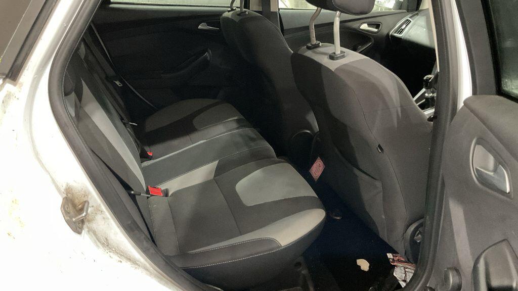 Used Ford Focus 2012 for sale - 76759424: Photo 4