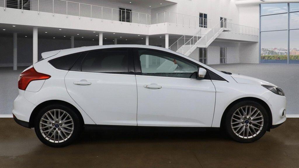 Used Ford Focus 2012 for sale - 76759424: Photo 8
