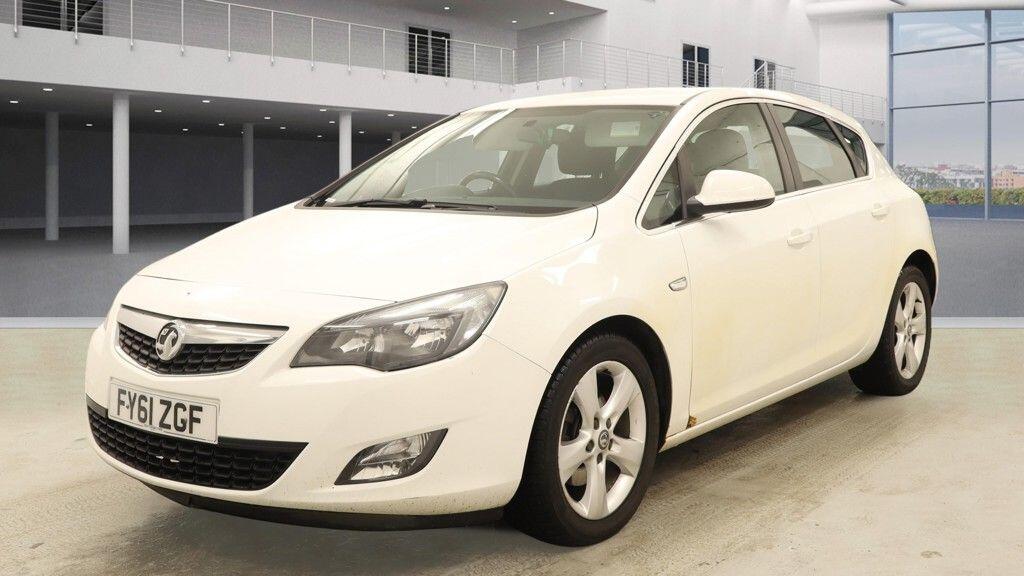 Used Vauxhall Astra 2011 for sale - 77565128: Photo 3