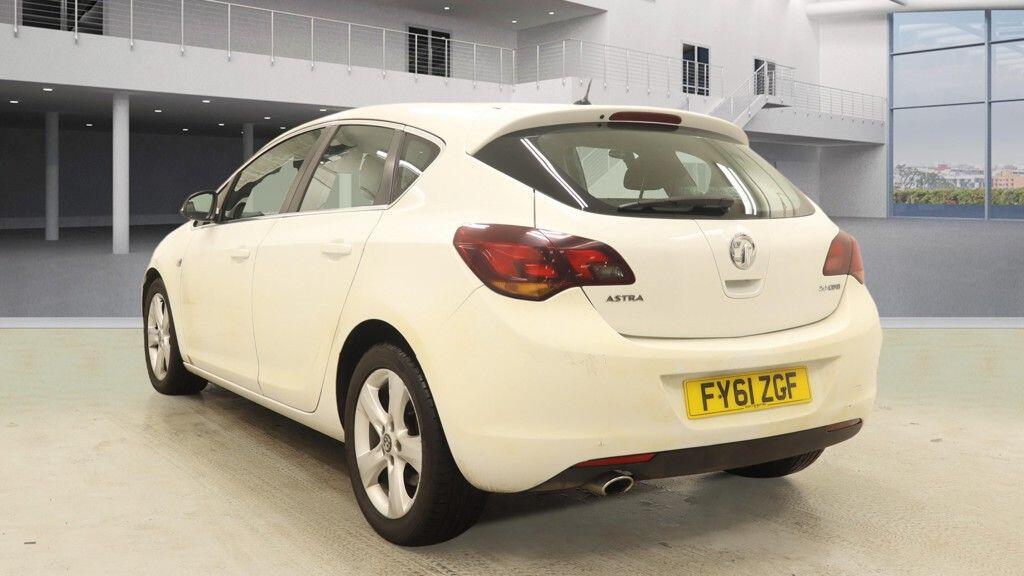 Used Vauxhall Astra 2011 for sale - 77565128: Photo 5