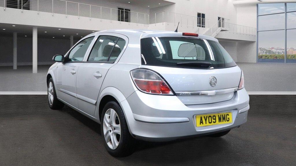 Used Vauxhall Astra for sale - 77808746: Photo 4