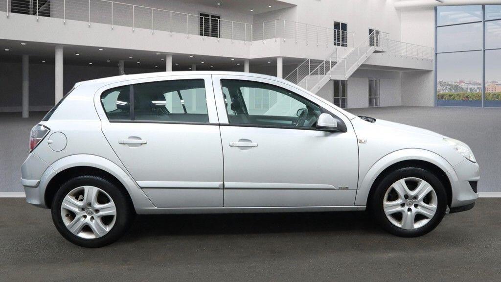 Used Vauxhall Astra for sale - 77808746: Photo 6