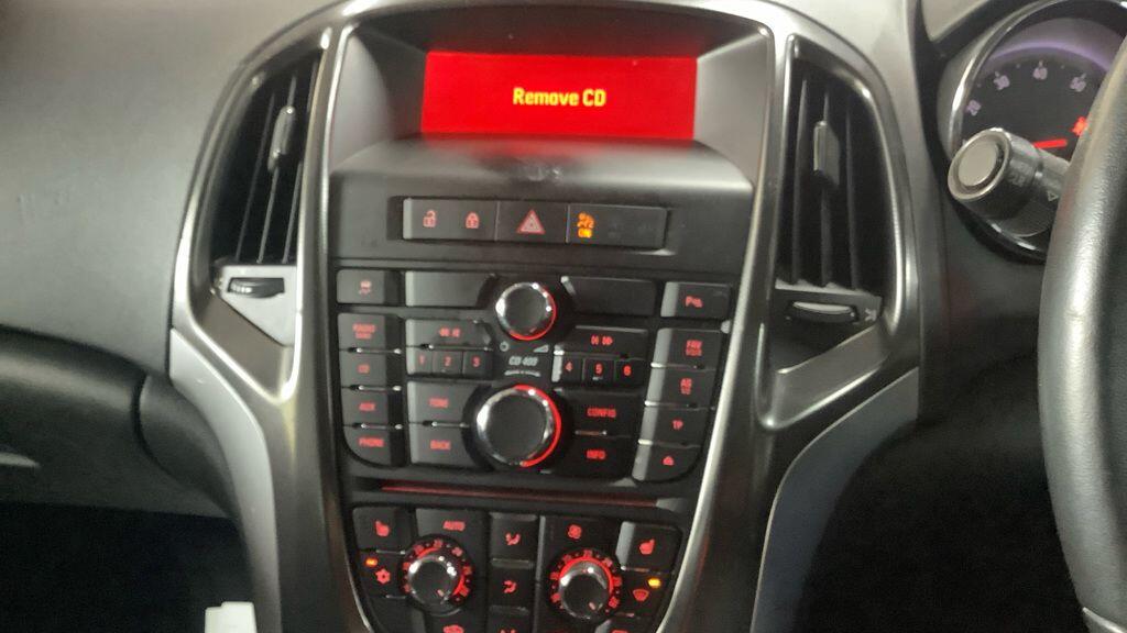 Used Vauxhall Astra 2010 for sale - 77633382: Photo 7