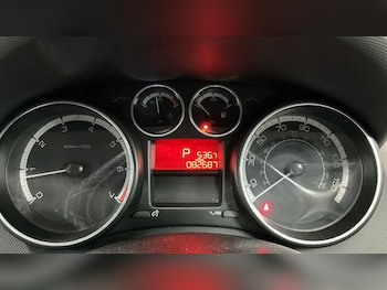 Used Peugeot 308 2010 for sale - 77625406: Photo