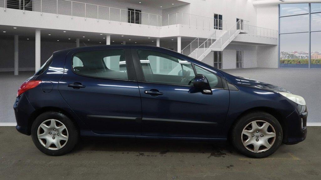 Used Peugeot 308 2010 for sale - 77625406: Photo 8