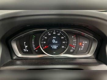Used Volvo XC60 2017 for sale - 76270091: Photo 2