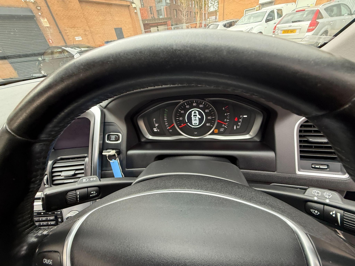 Used Volvo XC60 2017 for sale - 76270091: Photo 46