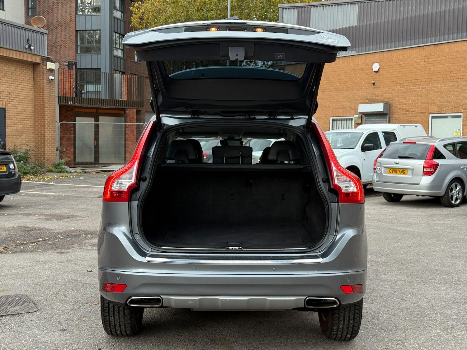 Used Volvo XC60 2017 for sale - 76270091: Photo 47