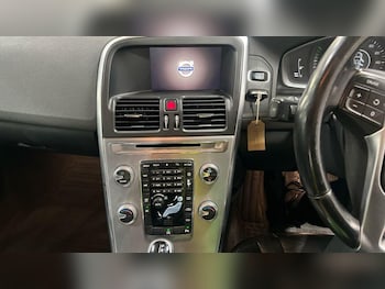 Used Volvo XC60 2017 for sale - 76270091: Photo 4