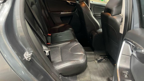 Used Volvo XC60 2017 for sale - 76270091: Photo 7