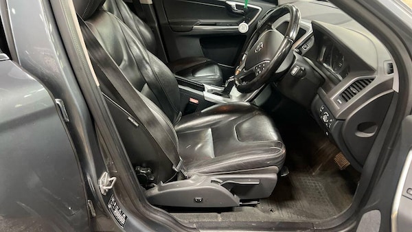 Used Volvo XC60 2017 for sale - 76270091: Photo 9