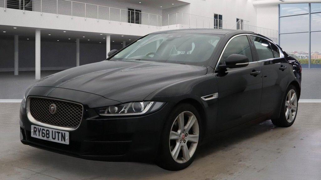 Used Jaguar XE 2019 for sale - 76608097: Photo 3