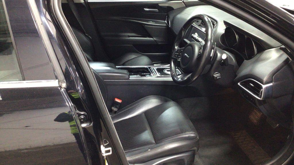 Used Jaguar XE 2019 for sale - 76608097: Photo 9