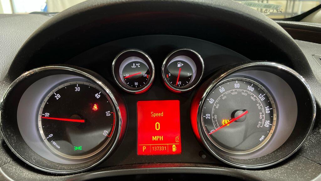 Used Vauxhall Insignia 2010 for sale - 76584268: Photo 4