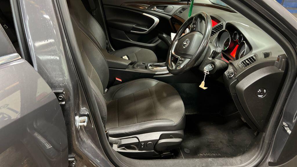 Used Vauxhall Insignia 2010 for sale - 76584268: Photo 9