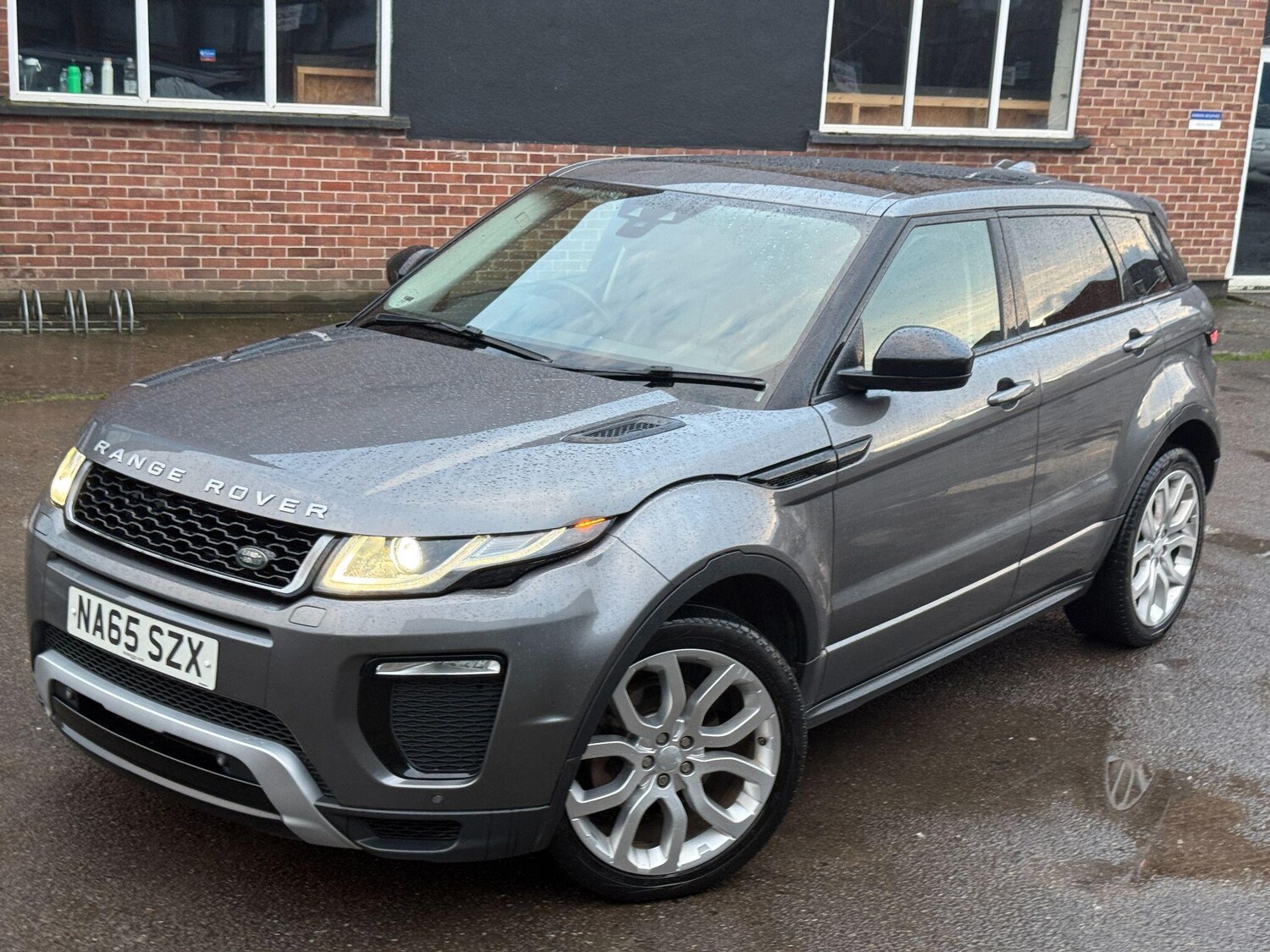 Used Land Rover Range Rover Evoque 2015 for sale - 76823620: Photo 11