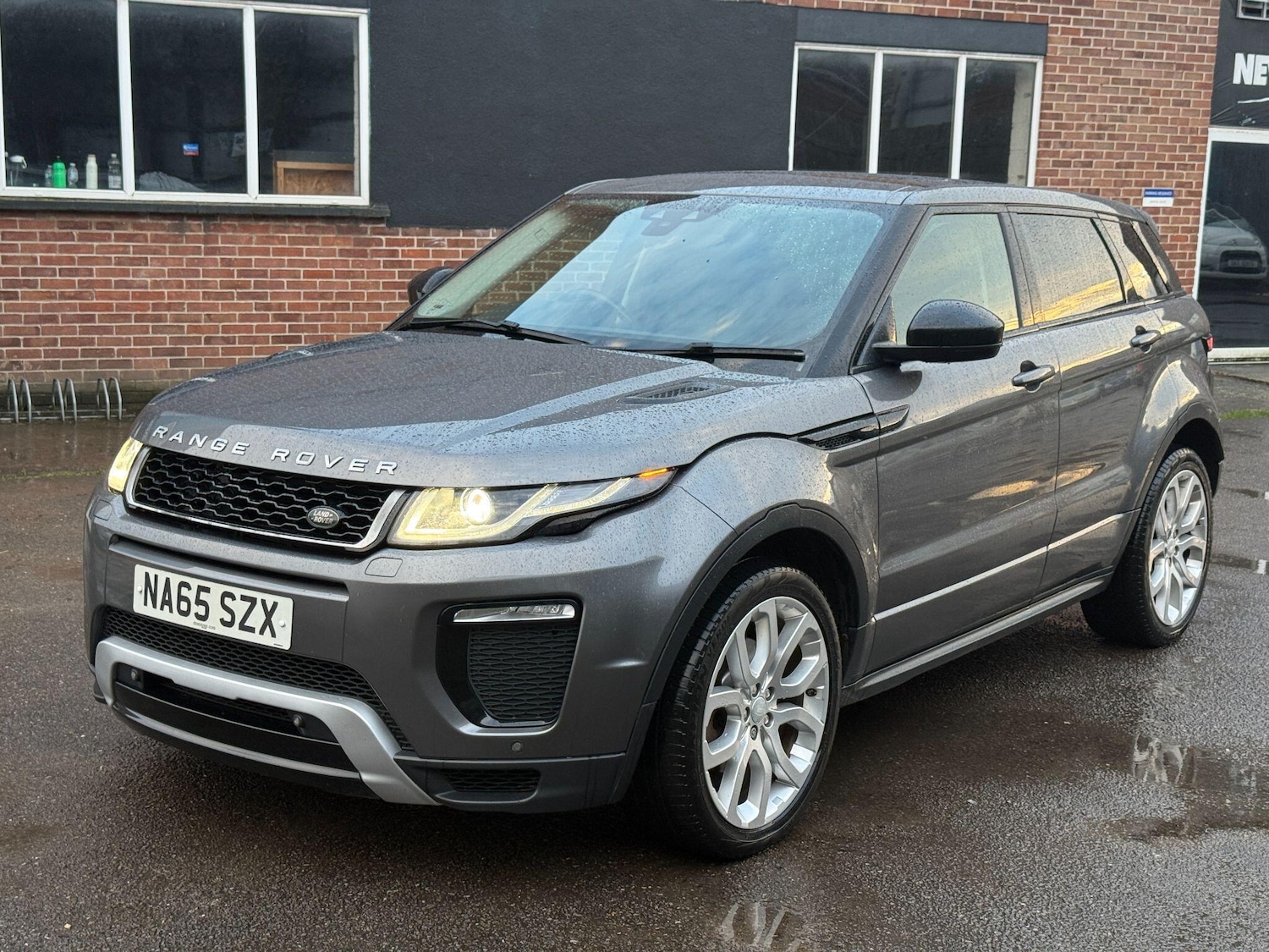 Used Land Rover Range Rover Evoque 2015 for sale - 76823620: Photo 12