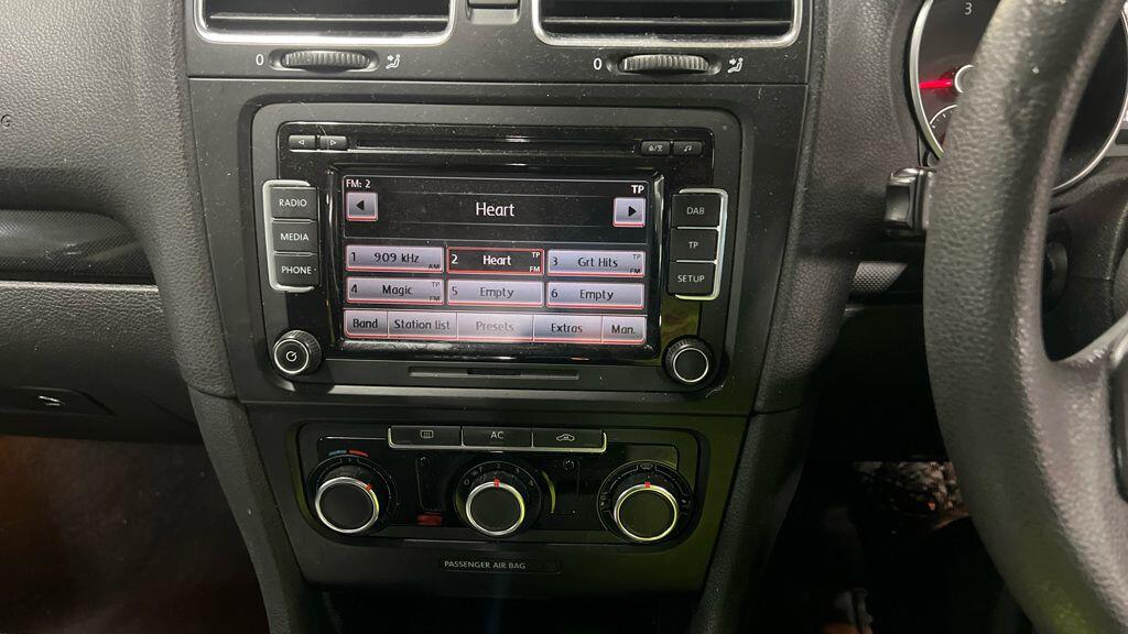 Used Volkswagen Golf 2011 for sale - 77290982: Photo 11