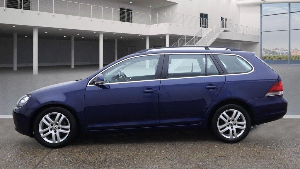 Used Volkswagen Golf 2011 for sale - 77290982: Photo 6
