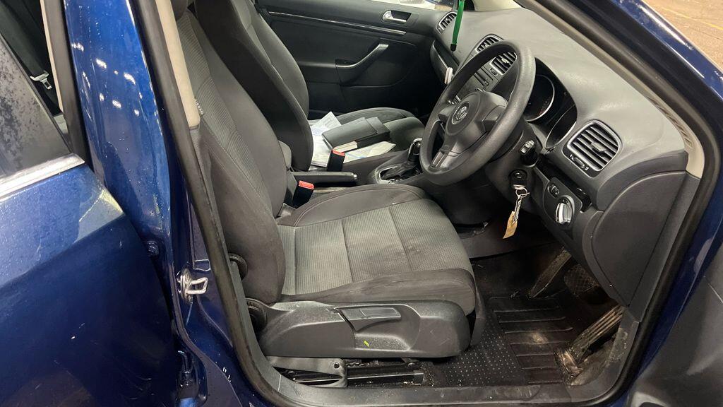 Used Volkswagen Golf 2011 for sale - 77290982: Photo 9