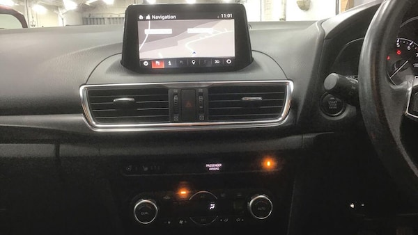 Used Mazda Mazda3 2017 for sale - 76214005: Photo 2