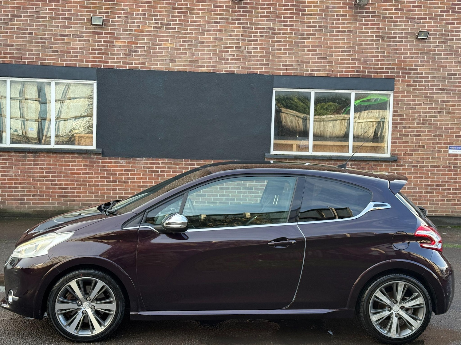 Used Peugeot 208 2013 for sale - 76801373: Photo 16