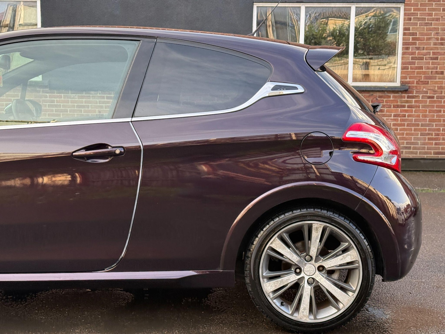 Used Peugeot 208 2013 for sale - 76801373: Photo 22