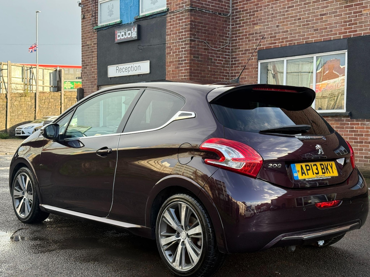 Used Peugeot 208 2013 for sale - 76801373: Photo 28