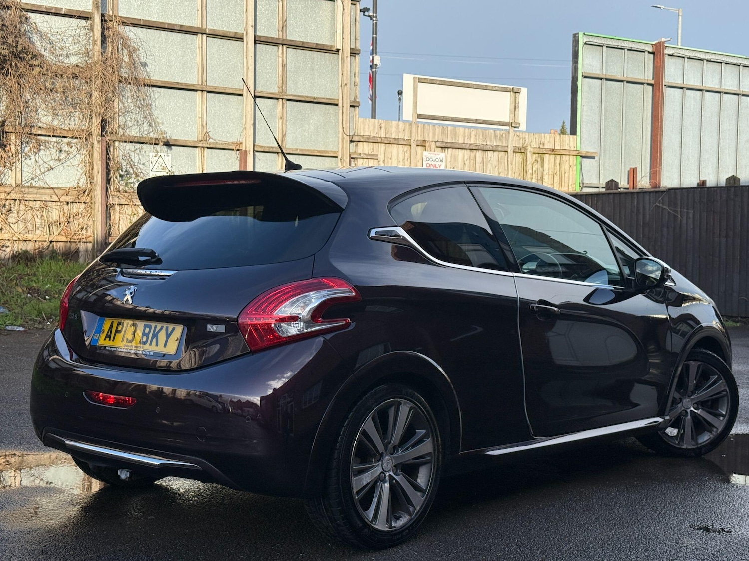 Used Peugeot 208 2013 for sale - 76801373: Photo 56