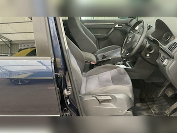 Used Volkswagen Touran 2023 for sale - 79268139: Photo