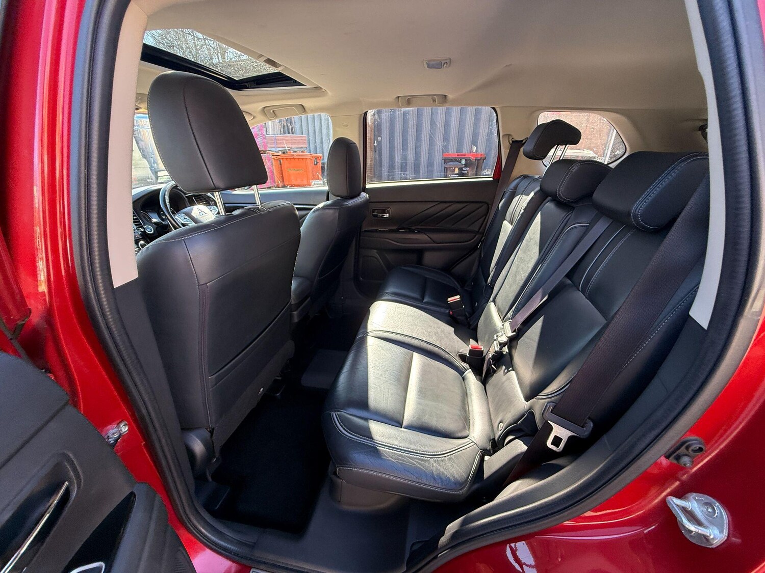 Used Mitsubishi Outlander 2015 for sale - 77939590: Photo 43