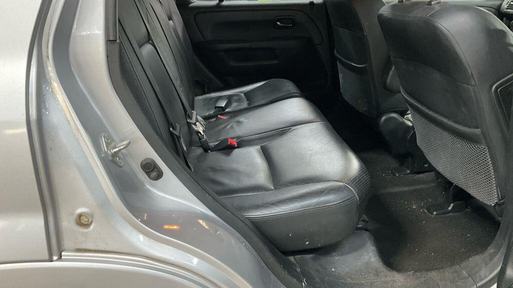 Used Honda CR-V 2005 for sale - 76645123: Photo 11