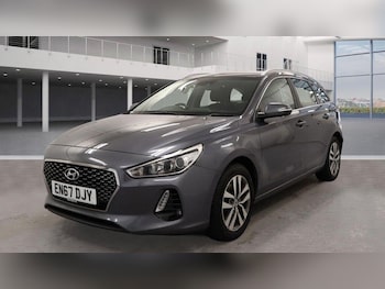 Used Hyundai i30 2018 for sale - 76239189: Photo 2