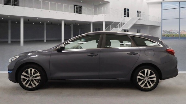 Used Hyundai i30 2018 for sale - 76239189: Photo 6
