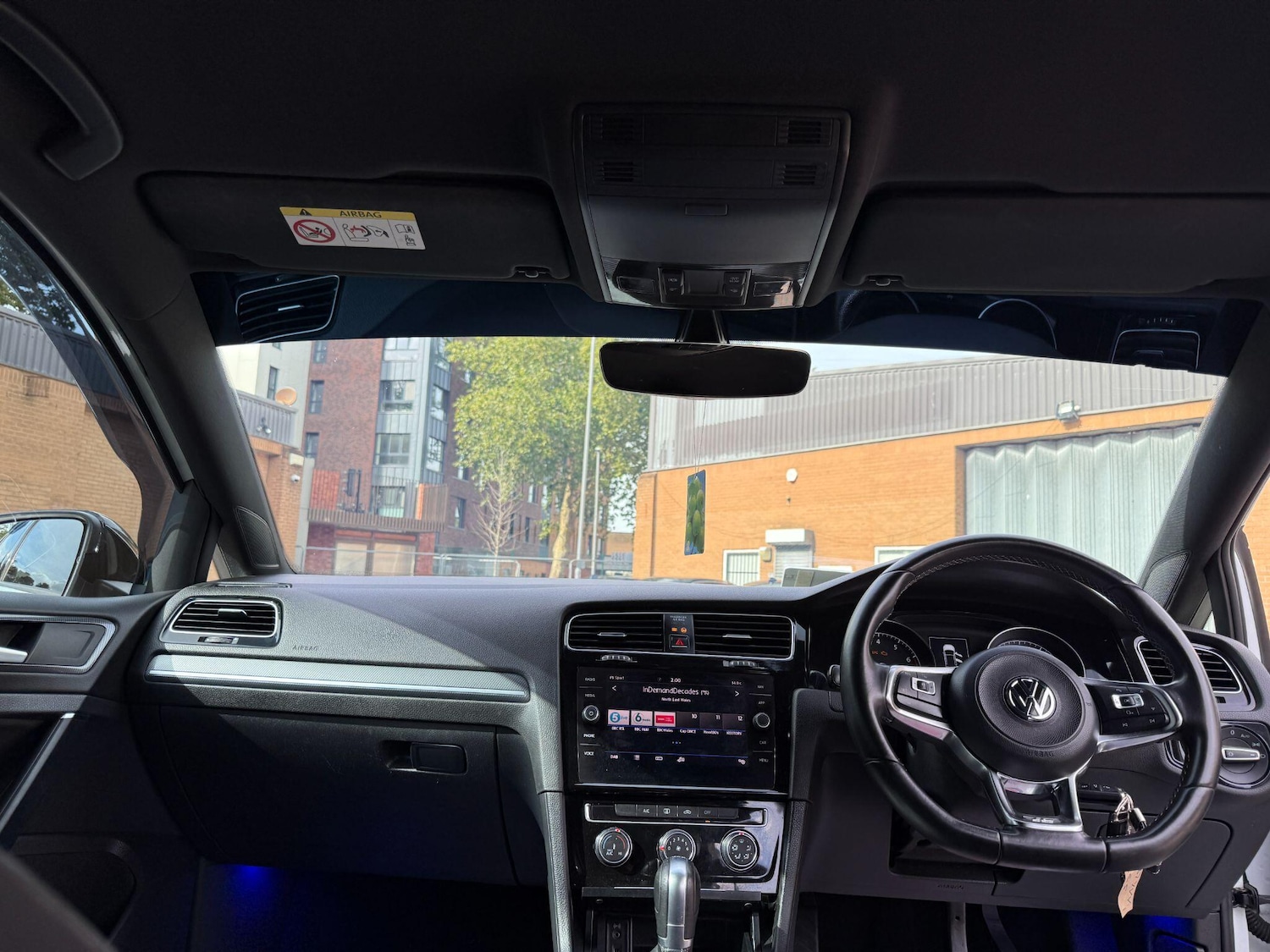 Used Volkswagen Golf 2017 for sale - 76152181: Photo 40